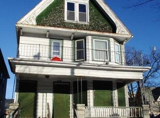 2200 W Clarke St, Milwaukee, WI 53206