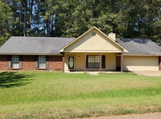 1225 Wildwood Rd, Byram, MS 39272