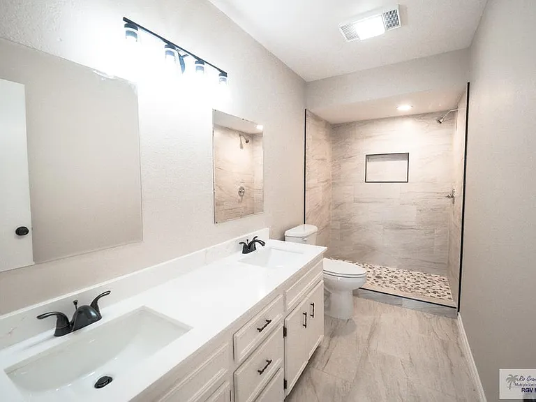 23919 Ellie Ln — Photo 17