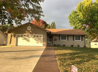 4719 Pizarro Ct, Cedar Falls, IA 50613