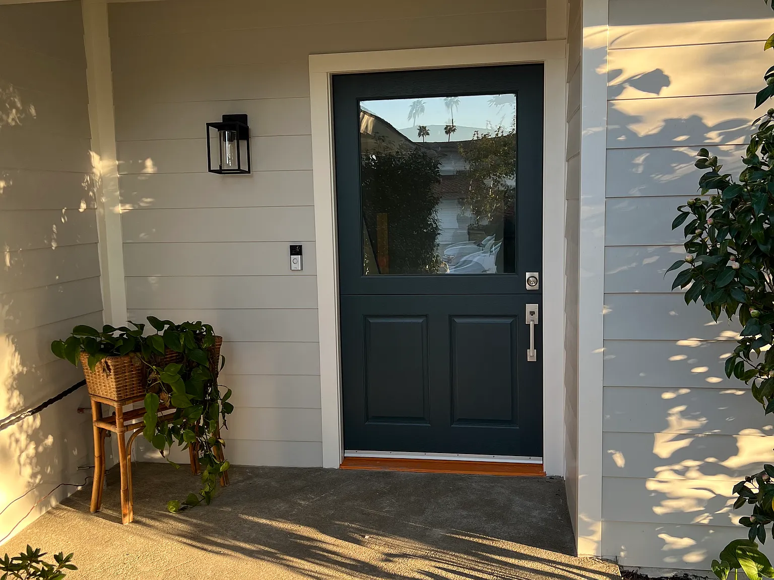 4 bed, 2.5 bath, 2316 sqft, $8,000 — Photo 2