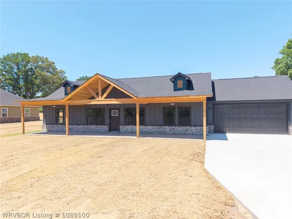 18925 Casey Ln, Spiro, OK 74959