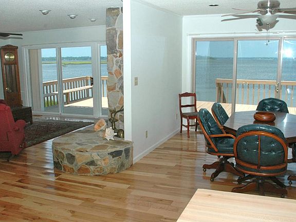 4th image of 137 Palmetto Dr