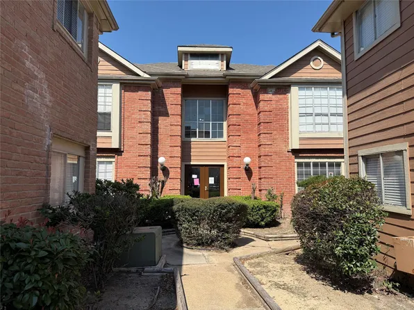 12200 Overbrook Ln APT 34D, Houston, TX 77077