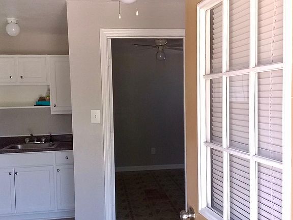 2nd image of 4514 Crane St APT B