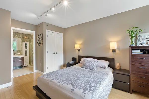 Rented by Nest Seekers International | media 51