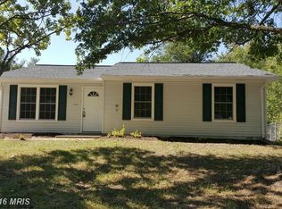 10205 Queen Elizabeth Dr, Upper Marlboro, MD 20772