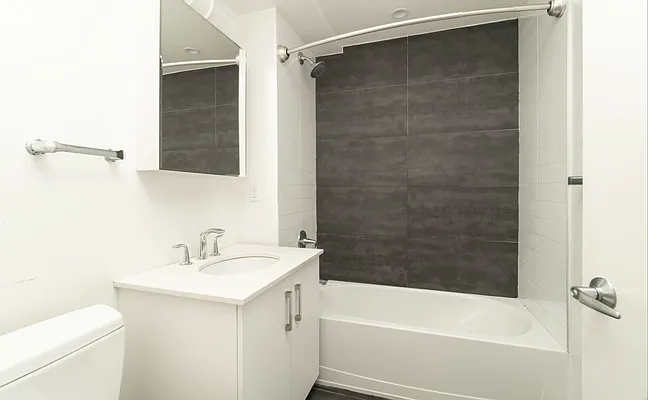 Rented by Astoria Realty | media 20