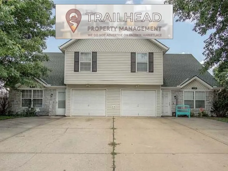 1108 SW Ephraim Dr