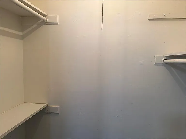 1020 Dassow Ct — Photo 13