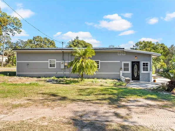 7424 Lance St, Zephyrhills, FL 33541