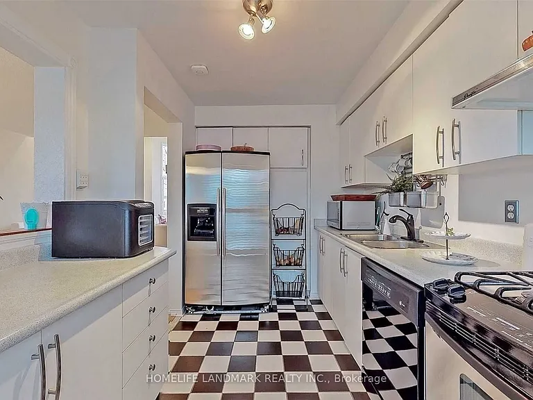 183 Shirley Dr #UPPER — Photo 5
