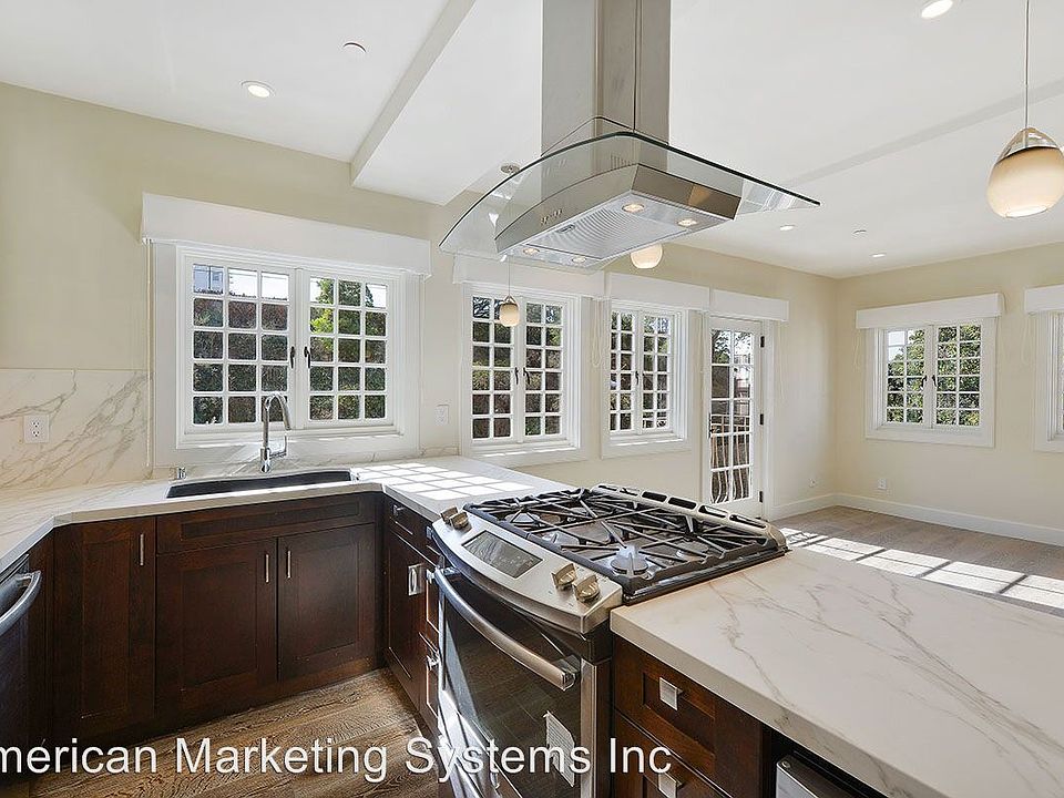1st image of 1100 Lombard St APT 4