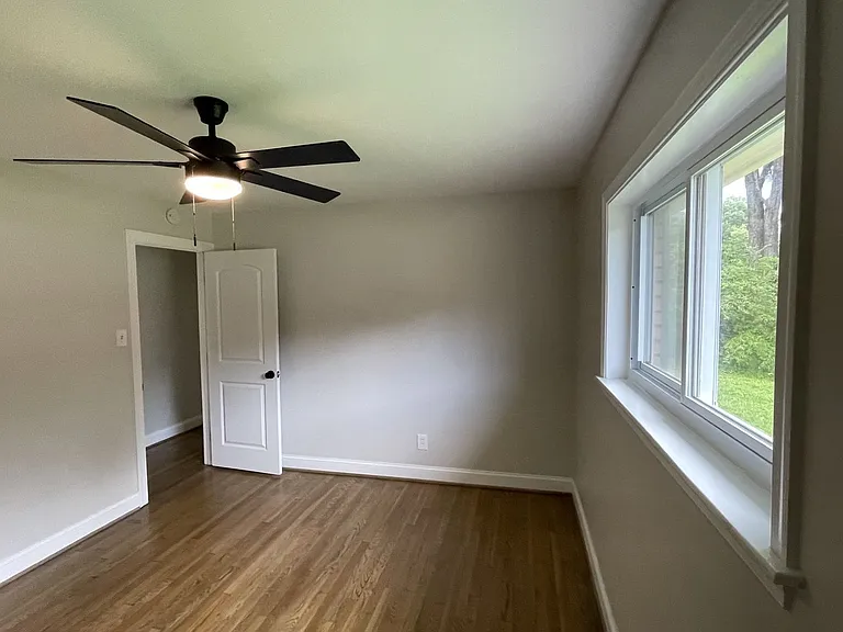 107 Chestnut Dr — Photo 18