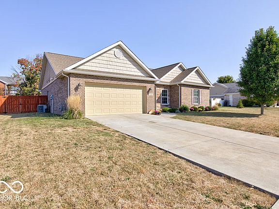 5th image of 310 Westmoor Dr