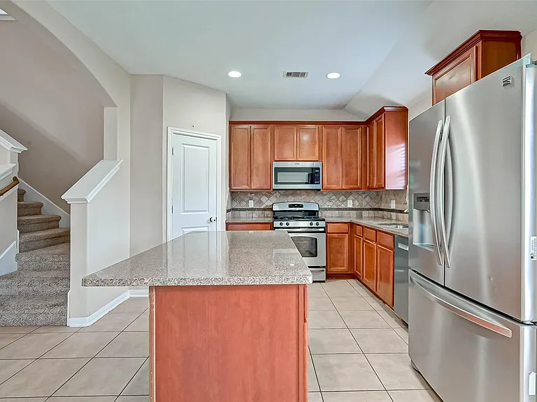 6402 Black Bamboo Ln — Photo 10