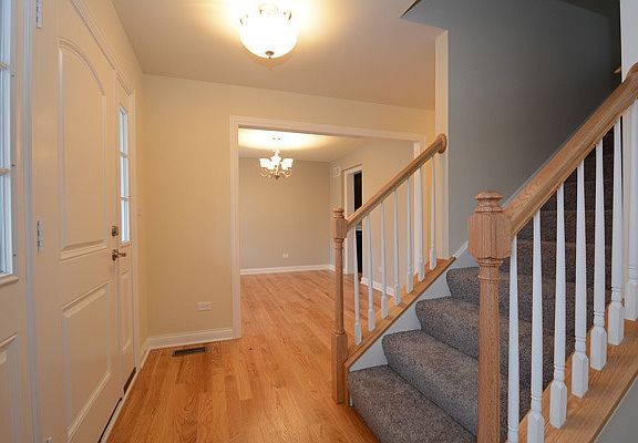 4th image of 7714 W 66th St