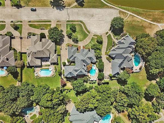 4th image of 7405 Pebble Hill Dr