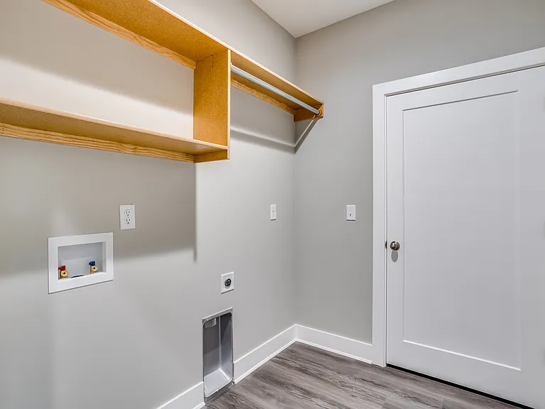 3209 E Thunder St — Photo 23