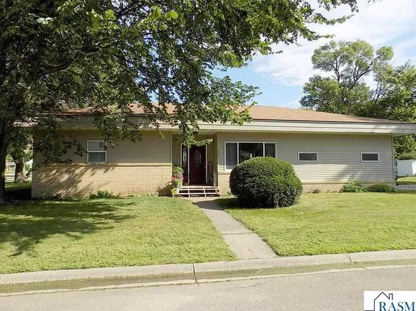 600 Esther Ave, Lafayette, MN 56054