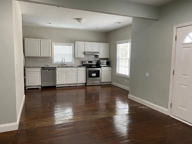 679 Jones Ave NW — Photo 31