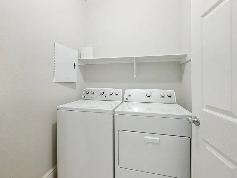 1421 Grackle Dr — Photo 21