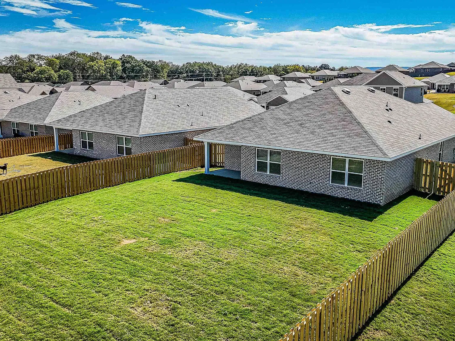 4 bed, 2.0 bath, 1841 sqft, $1,825 — Photo 3