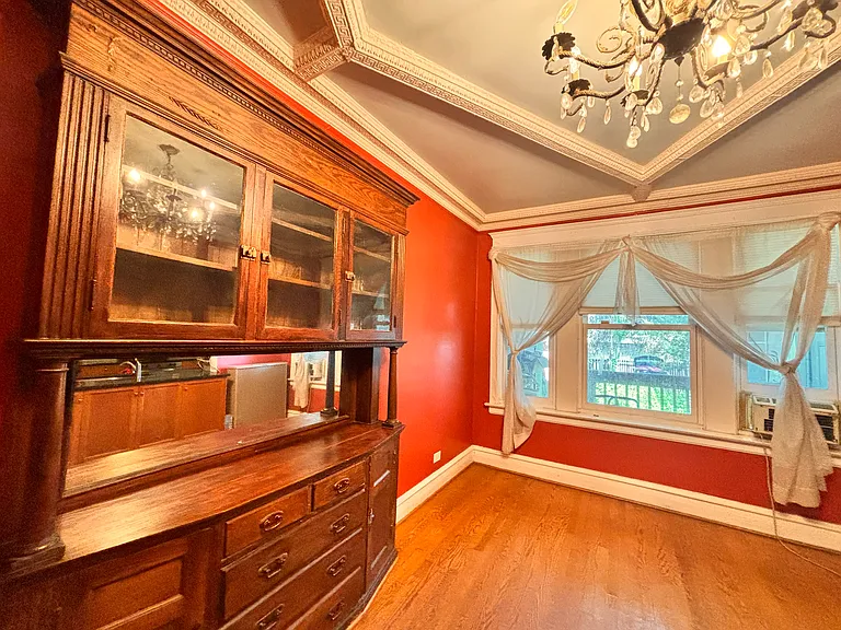 5403 S Maryland Ave — Photo 7