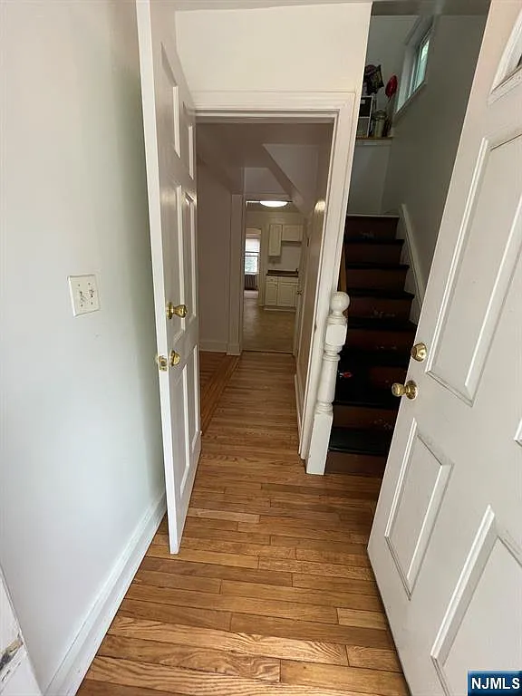 2 bed, 1.0 bath, $2,200 — Photo 4