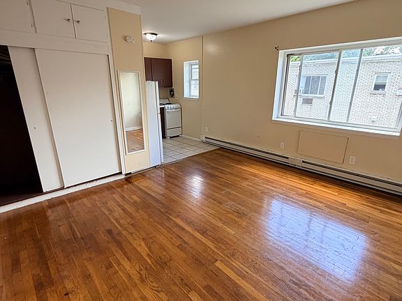 3rd image of 158 Fountain St #2G2