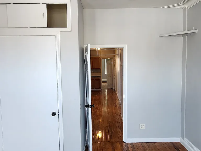 40 Laidlaw Ave #C — Photo 4