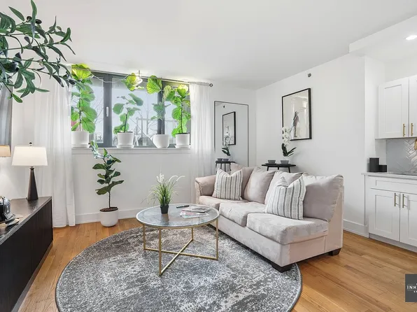 280 Nassau Ave APT 1A, Brooklyn, NY 11222