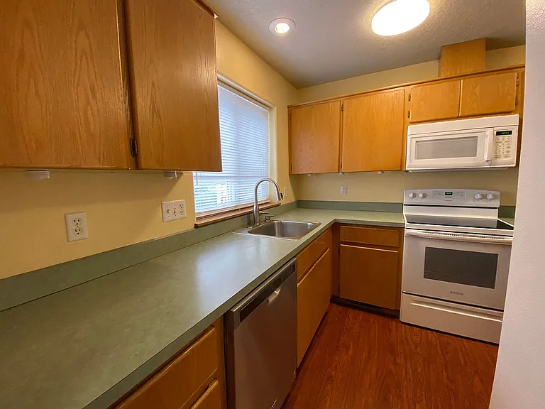 3110 NE 81st Ave — Photo 8