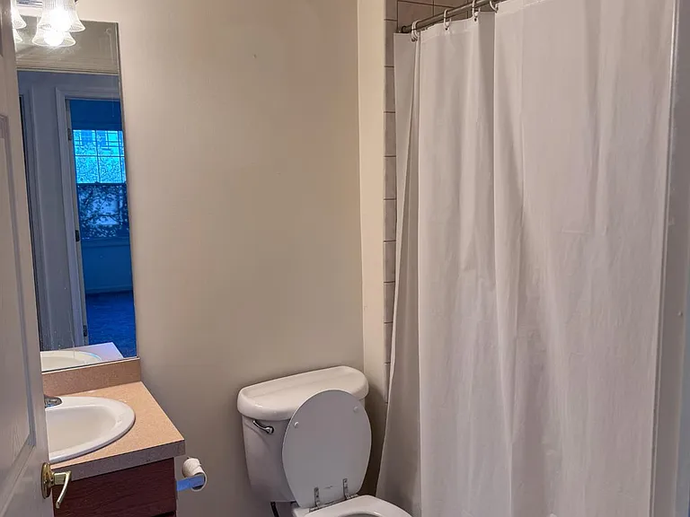 449 Avenel St — Photo 13