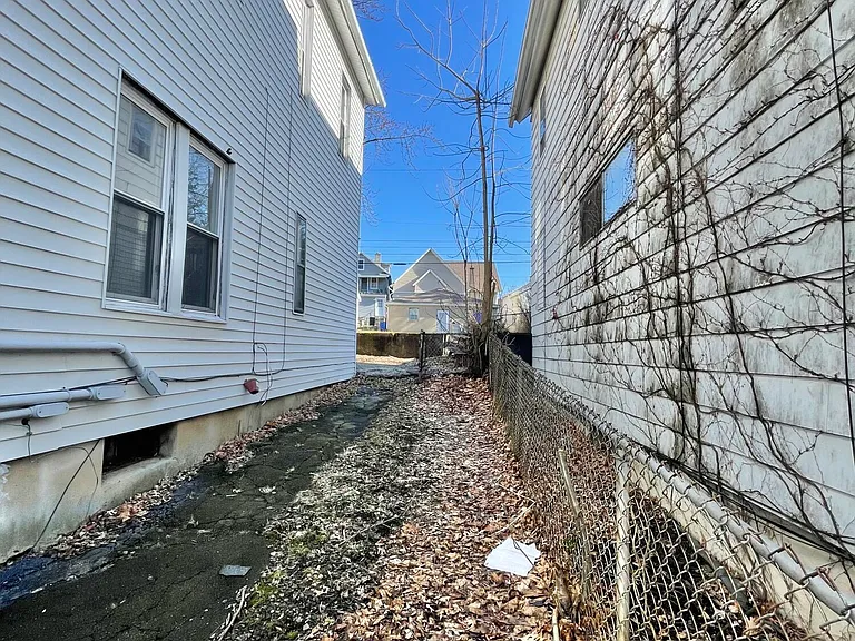1028 N Webster Ave #2 — Photo 44