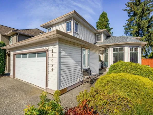 19029 118b Ave, Pitt Meadows, BC V3Y 2L2