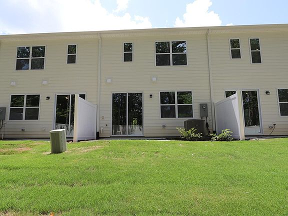 5th image of 2932 Spring Manor Way