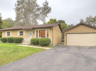 4536 Tenby Ct, Loves Park, IL 61111