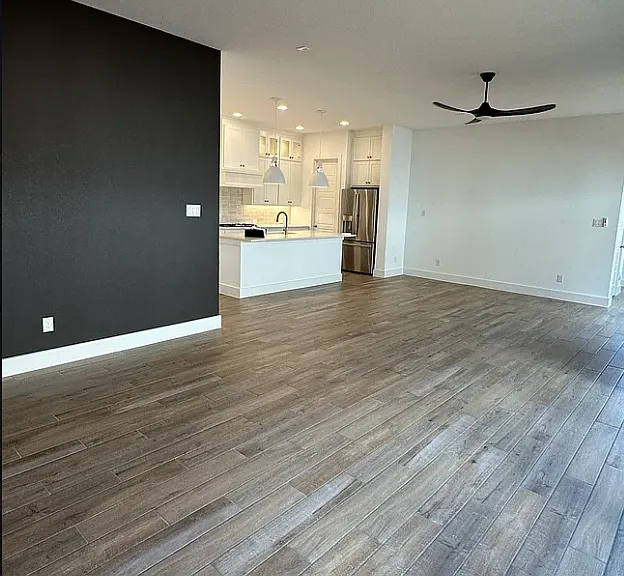 2133 Eastus Ln — Photo 8