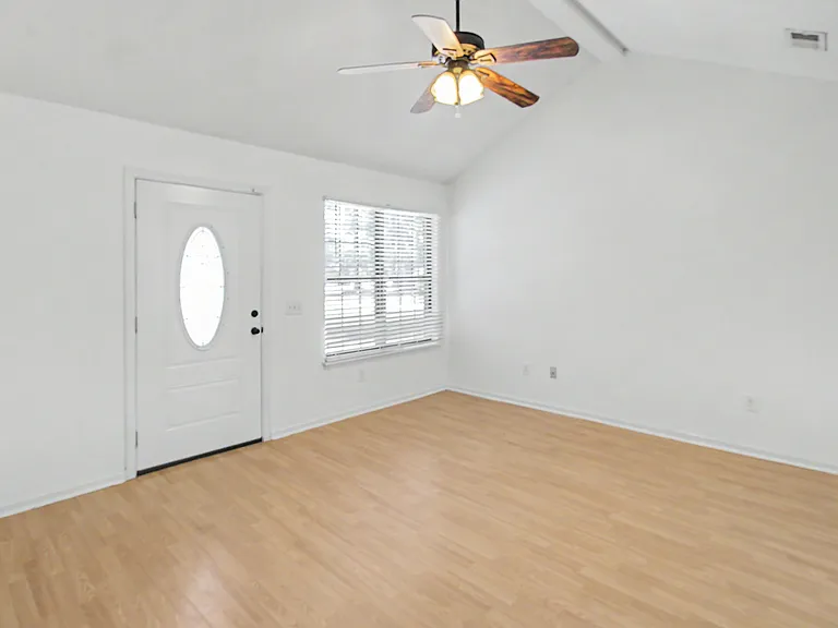 219 Kevin Rd — Photo 5