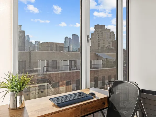 350 West 53rd Street image 17 of 33