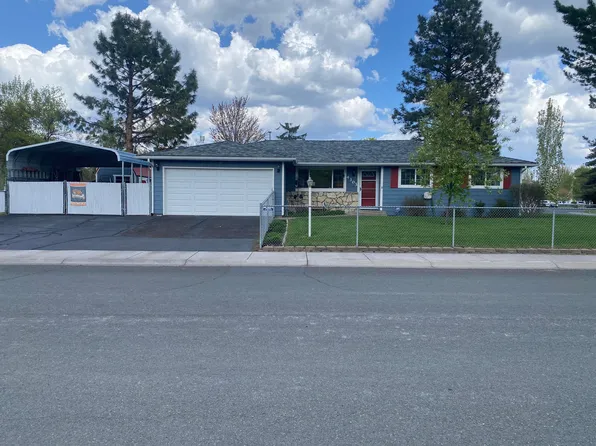 4303 Meadows Dr, Klamath Falls, OR 97603