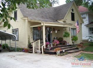302 S 3rd St, Clinton, MO 64735
