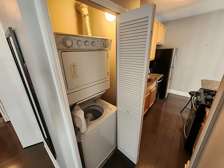 630 N State St #1801 — Photo 6