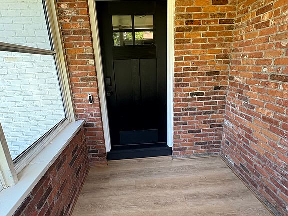3rd image of 59 Richmond Ln