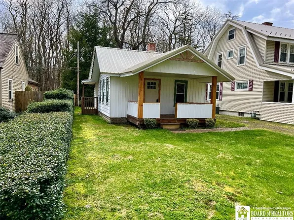 2867 West Ave, Bemus Pt, NY 14712