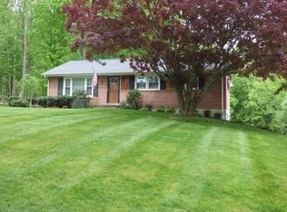 1006 Schoolhouse Rd, Pottstown, PA 19465