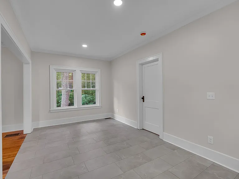 850 Campbell Blvd — Photo 7