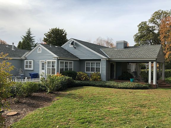 Side entrance/ Back patio