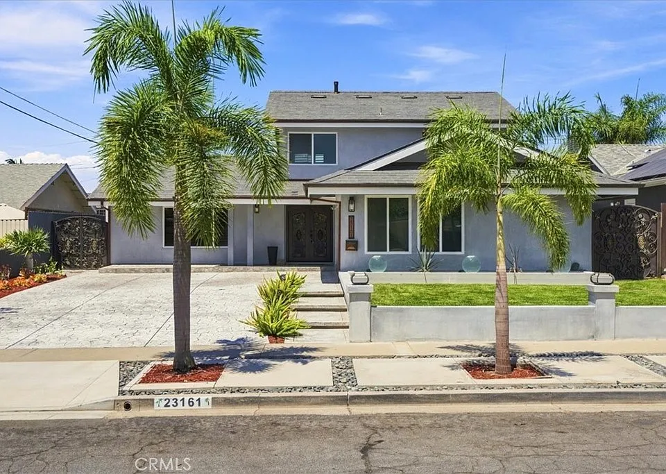 23161 Tulip St
